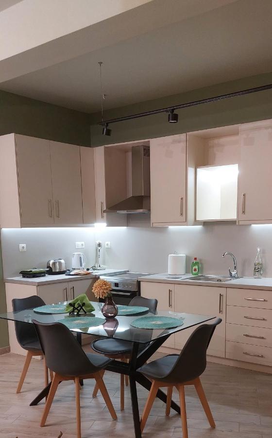 Peter'S Place Apartment เปรเวซา ภายนอก รูปภาพ